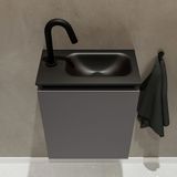 Mondiaz ture 40 cm toiletmeubel dark grey. Eden wastafel urban rechts 1 kraangat