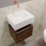 Mondiaz andor 40 cm toiletmeubel dark brown. Lex 40 cm wastafel talc midden geen kraangat