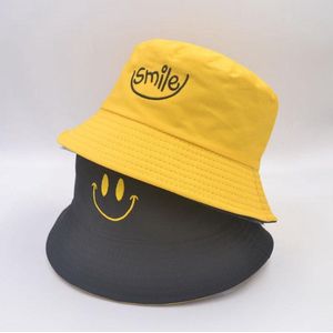 Reversible bucket hat - vissershoedje - zonnehoed - smiley - omkeerbaar