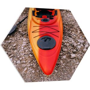 WallClassics - PVC Schuimplaat Hexagon  - Rood Oranje Kano op het Land - 80x69.6 cm Foto op Hexagon (Met Ophangsysteem)