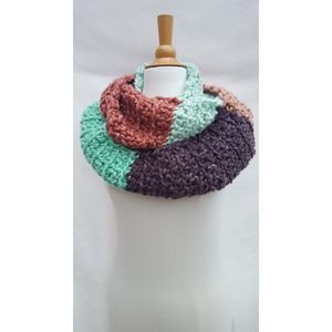 Colsjaal warme tunnelsjaal gehaakt in bruin en groentinten handgemaakte sjaal