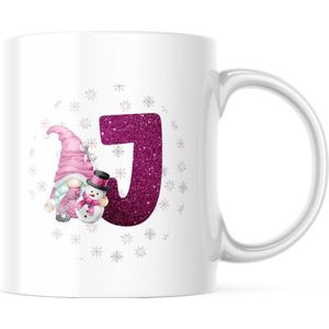 Kerst Mok met afbeelding: Snowman Gnome - Roze - Letter J | Kerst Decoratie | Kerst Versiering | Grappige Cadeaus | Koffiemok | Koffiebeker | Theemok | Theebeker