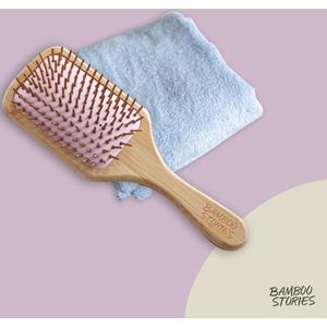 Bamboe haarborstel groot en bamboe haarhanddoek blauw