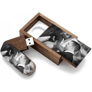 Madrid 128GB 3.0 usb stick en hout doos met naam / foto / tekst bedrukken