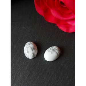 Duimsteen Howliet wit 18 x 13 mm