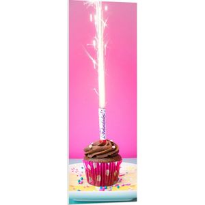 PVC Schuimplaat- Verjaardagscupcake met Chocolade Topping en Fontein - 40x120 cm Foto op PVC Schuimplaat