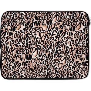 Laptophoes 15.6 inch - Panterprint - Vlekken - Bruin - Zwart - Laptop sleeve - Binnenmaat 39,5x29,5 cm - Zwarte achterkant