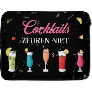 Laptophoes 17 inch - Cocktail - Groen - Rood - Laptop sleeve - Binnenmaat 42,5x30 cm - Zwarte achterkant - Cadeau voor vrouw - Cadeau voor man