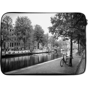 Laptophoes 13 inch - Woonboten in de grachten van Amsterdam - zwart wit - Laptop sleeve - Binnenmaat 32x22,5 cm - Zwarte achterkant