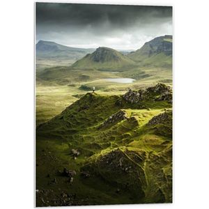 WallClassics - PVC Schuimplaat- Groene Bergen Dichtbij en in de Verte - 60x90 cm Foto op PVC Schuimplaat