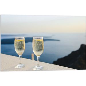 WallClassics - Vlag - Champagne Glazen - 75x50 cm Foto op Polyester Vlag