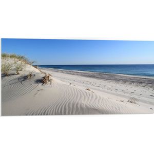 WallClassics - PVC Schuimplaat- Witte Duinen tegen de Zee - 100x50 cm Foto op PVC Schuimplaat