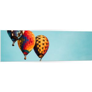 WallClassics - PVC Schuimplaat- Drie Kleurrijk Geblokte Luchtballonnen - 120x40 cm Foto op PVC Schuimplaat