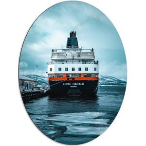 WallClassics - Dibond Ovaal - Schip aanmerend in IJswater - 72x96 cm Foto op Ovaal (Met Ophangsysteem)