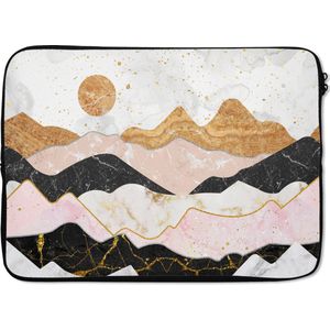 Laptophoes 13 inch - Marmer print - Goud - Pastel - Laptop sleeve - Binnenmaat 32x22,5 cm - Zwarte achterkant