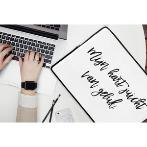 Laptophoes 17 inch - Quotes - Mijn hart juicht van geluk - Vriendje - Spreuken - Vriendin - Laptop sleeve - Binnenmaat 42,5x30 cm