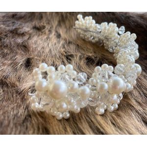 haarband -hoofdband- ivoor zilver haarsieraad-kroon- haaraccessoires met ivoorkleurige parels-handgemaakt-bruidshaar-bruiloft-gala-bruidsmeid-bruidsmeisje -lentefeest-fotoshoot