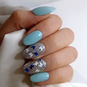 SD Press on Nails - B-15 - Plaknagels met nagellijm - Medium Ronde Kunstnagels - Blauw Zilver Vlinder - Set 20 Kunstnagels handgemaakt van gellak - Nagellak - Nepnagels - Accessoires - Nail Art - Kunst nagels