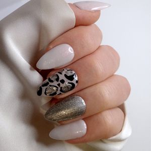 SD Press on Nails - B175 - Plaknagels met nagellijm - Kort Stiletto - Wit - Tiger - Silver - Set 20 Kunstnagels handgemaakt van gel polish - Accessoires Feestdagen - Kunstnagels - Valse Nagels