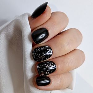 SD Press on Nails - B-36 - Plaknagels - Nagelset 20 Nagels - Zwart Zilver Glitter - Gellak - Nagellak - Kort Naturel- Nageltips - Nepnagels met Lijm - Kunstnagels - Nail Art - Handmade - Valse nagels - Nagelvijl - Accessoires - Korte Nagels