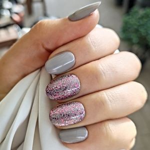 SD Press on Nails - B145 - Plaknagels met nagellijm - XS Almond Kunstnagels - Bruingrijs Nude Glitter - Set 20 Nagels - Nepnagels - Nageltips - Handgemaakt - Nail Art - Nails at Home