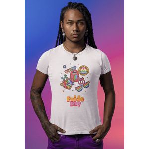 Shirt - Pride day - Wurban Wear | Grappig shirt | Pride | Unisex tshirt | Pride vlag | Regenboog vlag | LGBTQ | Make up | Gay | Liefde | Wit