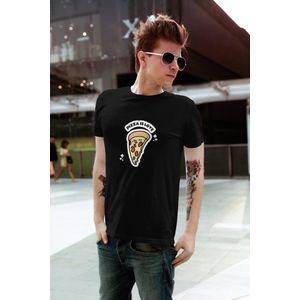 Shirt - Pizza is love - Wurban Wear | Grappig shirt | Dieet | Unisex tshirt | Fast food | Airfryer | Sport | Verwenpakket | Wit & Zwart