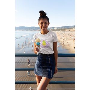 Shirt - All you need is ice cream - Wurban Wear | Grappig shirt | Zonnebril | Unisex tshirt | Reiskoffer | Handdoeken | Wit