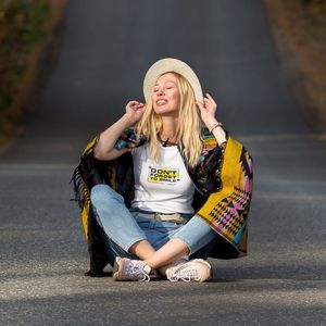 Shirt - Don’t forget to smile - Wurban Wear | Grappig shirt | Daily reminder | Unisex tshirt | Positiviteit | Lachen | Wit