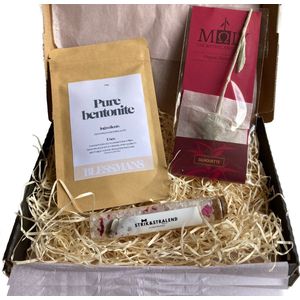 Strik&Stralend - Valentijnscadeau voor haar brievenbus - duurzaam verwenpakketje vrouw - gezichtsmasker - badzout - thee