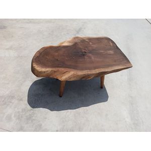 Rustieke handgemaakte houten salontafel - Unieke walnoot (WG-007)