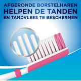 3x Aquafresh Tandenborstel Clean Control Medium