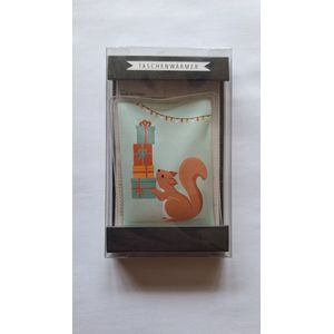 merkloze handwarmer herbruikbaar - eekhoorn met kerstboom