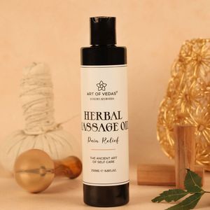 Art of Vedas - Herbal Massage Olie - Ayurvedische Abhyanga Massage - Pijnstillende Olie voor gewrichten - Mahanarayan Taila - 250ML