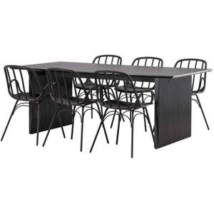 Vail eethoek tafel zwart en 6 Dyrön stoelen zwart.