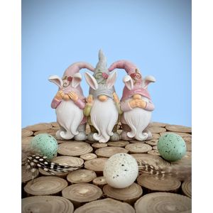 Trio bunnygnomen roze/wit 12 cm hoog - gnoompjes - Paascollectie - voorjaar - tuinkabouter - hoogkwalitatieve kunststof - decoratiefiguur - interieur - accessoire - voor binnen en buiten - cadeau - geschenk - tuinfiguur - tuinbeeldje - tuindecoratie