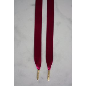 Schoenveters plat satijn luxe - bordeaux rood breed - 120cm met gouden stiften veters voor wandelschoenen, werkschoenen en meer
