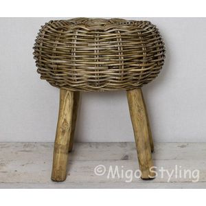 Migo Styling - Kruk - Rotan - Houten poten - Grey - Hoogte 48 cm