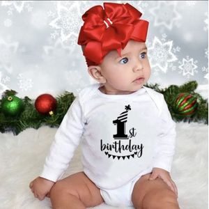 Verjaardag Outfit Jongen / Meisje 1 Jaar - Birthday clothes - Maat: 80/86 - Eerste Verjaardag - Romper met tekst - Verjaardagsromper - Rompertje voor Eerste Verjaardag - Baby 1 Jaar Romper - Unisex - Kleur: Wit - Hoera 1 Jaar! -