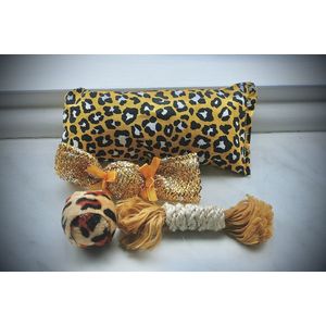 HANDGEMAAKTE catnip zakken met speelgoed SET (4 stuks) - Kattenspeeltjes met Catnip Kattenkruid - Kattenspeelgoed - Speelgoed voor Katten met catnip- Kat Speeltje catnip- Kitten Speeltjes