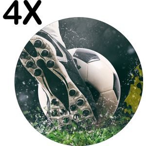 BWK Flexibele Ronde Placemat - Voetballers in Actie in de Regen - Set van 4 Placemats - 50x50 cm - PVC Doek - Afneembaar