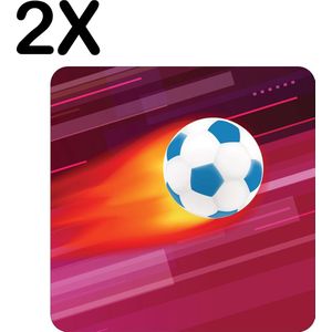 BWK Flexibele Placemat - Voetbal met Vuur - Rode Achtergrond - Set van 2 Placemats - 40x40 cm - PVC Doek - Afneembaar