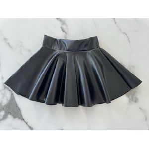 Baby meisjes leather look rokje | Imitatie leren rokje ""Zwart"", verkrijgbaar in de maten 68 t/m 98