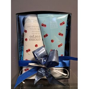 geschenk set douche gel - body lotion - kersen - vegan - shea boter - natuurlijke oorsprong - kado kerst - verjaardag - moeder dag