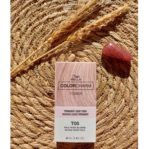 Wella Color Charm Permanent Liquid Toner - T05 - Pale Rose Blonde - Wella Toner - Haar toner - Ashy hair - Pink hair - Antiyellow