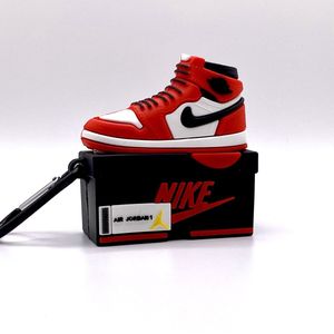 Nike Air Jordan 1 High Chicago Hoesje - Geschikt voor AirPods Pro en Pro 2 - Duurzaam siliconen materiaal - Sneakerhead Cadeau - Bescherming tegen krassen en stoten - Uitsparing voor oplaadpoort - Rood/Zwart/Wit