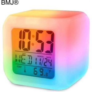 Wekker voor Kinderen - Wekker Kind Digitaal - Veranderd van Kleur - Kinderwekker - Alarmklok - Wit - 7 Verschillende Kleuren LED - Digitale Wekker - Wekker Kinderen - Clock - Alarm Clock
