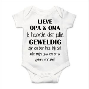 Soft Touch Rompertje met Tekst - Lieve Opa & Oma - Zwangeschaps aankondiging - Coming Soon Rompertje - Wit/Zwart | Baby rompertje met leuke tekst | | kraamcadeau | 0 tot 3 maanden | GRATIS verzending