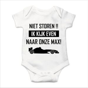 Soft Touch Rompertje met Tekst - Ik kijk even naar Max - Wit/Zwart | Baby rompertje met leuke tekst | | kraamcadeau | 0 tot 3 maanden | GRATIS verzending