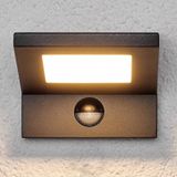 Lucande LED-buitenwandlamp Levvon met kunststofdiffusor